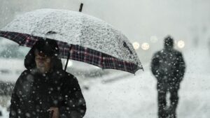 Yoğun kar yağışı ulaşımı aksatıyor: 22 yol trafiğe kapandı – Birlik Haber Ajansı