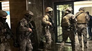 Jandarmadan 28 ilde FETÖ’ye darbe – Birlik Haber Ajansı