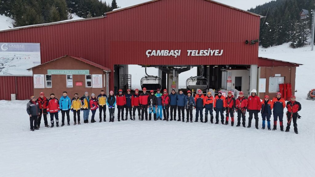 Zirvede hayat kurtaran tatbikat – Birlik Haber Ajansı