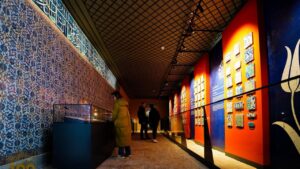 Topkapı Sarayı’ndaki Tarihi Mabeyn Yolu Çini Sanat Galerisi olarak açıldı – Birlik Haber Ajansı