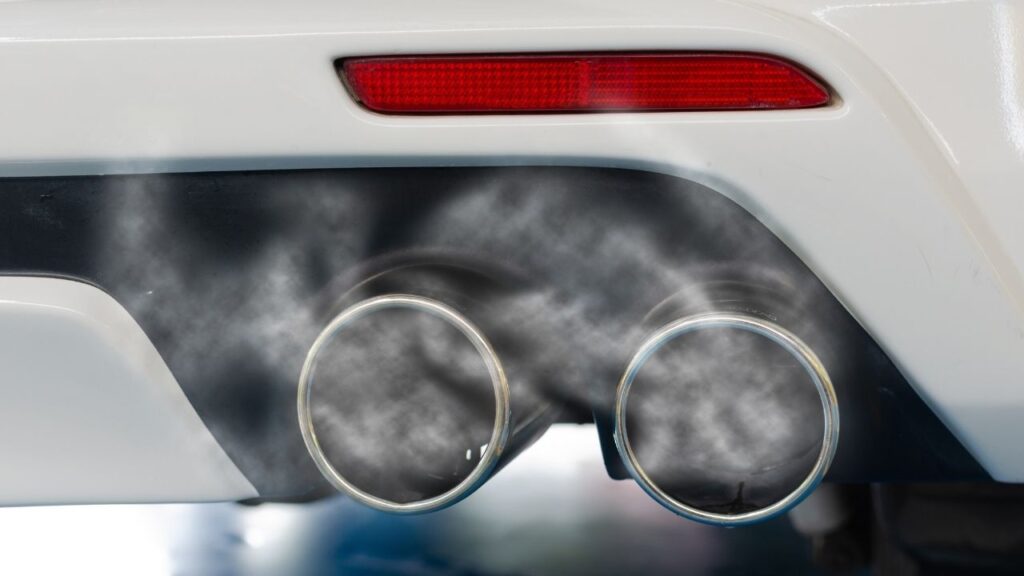 Egzoz muayenesiz araçlara 13,7 milyon lira ceza – Birlik Haber Ajansı