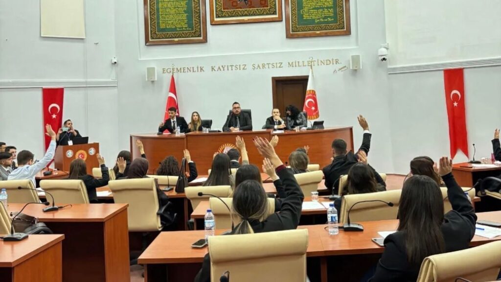 SDÜ’de Meclis simülasyonu – Birlik Haber Ajansı