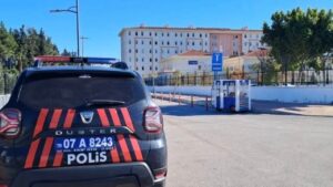 Serik’te KYK yurdunda Kavga: 1 öğrenci yaralandı, 2 kişi gözaltında – Birlik Haber Ajansı