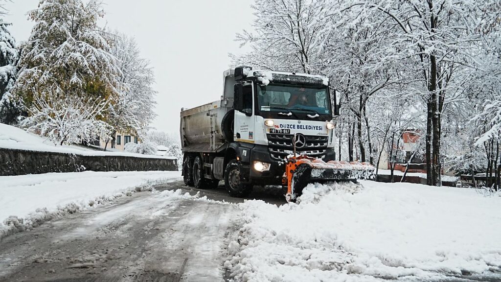 Düzce’ye kar düştü: Mücadele başladı – Birlik Haber Ajansı