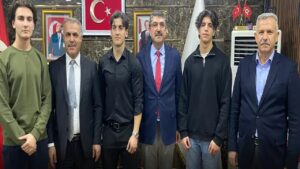 Batmanlı öğrencilere ABD yolculuğu öncesi bilgisayar desteği – Birlik Haber Ajansı