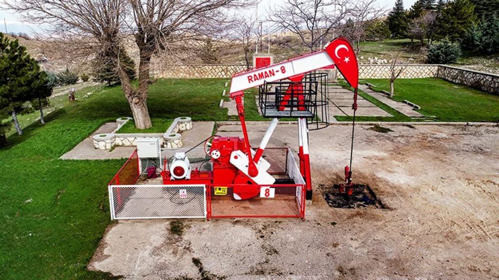 Raman-8, 77 yıldır kesintisiz petrol üretiyor – Birlik Haber Ajansı
