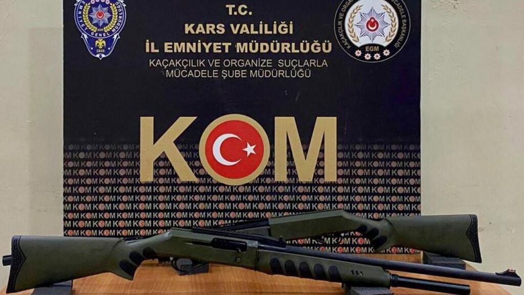 Kars’ta Yasa Dışı Silah Ticareti Operasyonu: 10 Şahıs Hakkında idari İşlem başlatıldı – Birlik Haber Ajansı