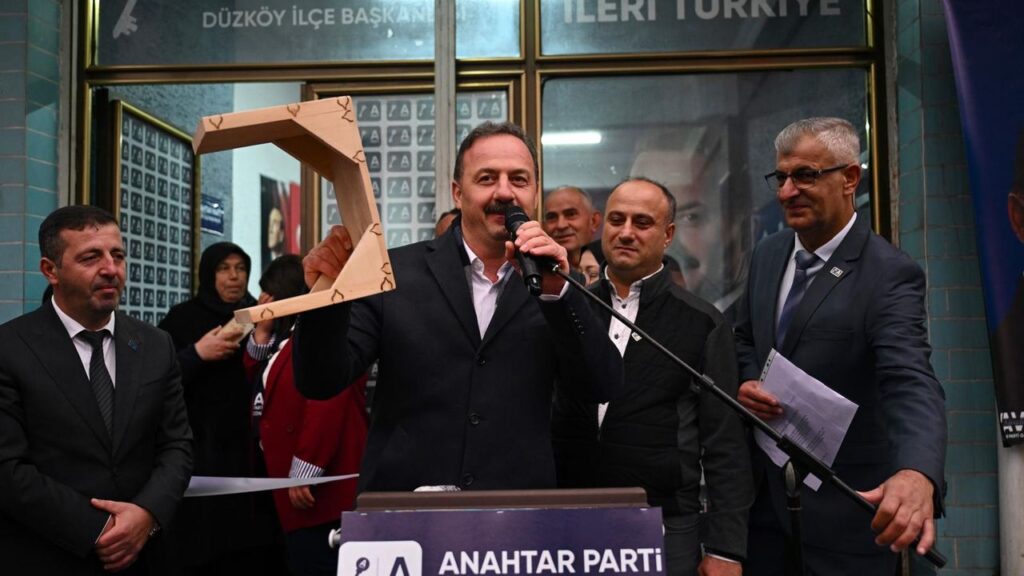 Yavuz Ağıralioğlu: Bir iskemleyle alırım sizden memleketi – Birlik Haber Ajansı