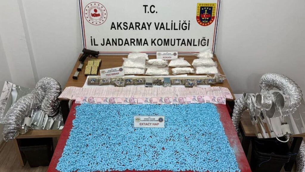 Aksaray’da uyuşturucu operasyonu: Kilolarca madde ele geçirildi, 2 şüpheli tutuklandı – Birlik Haber Ajansı