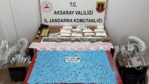 Aksaray’da uyuşturucu operasyonu: Kilolarca madde ele geçirildi, 2 şüpheli tutuklandı – Birlik Haber Ajansı