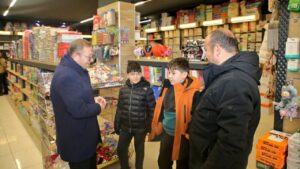 Kars Valisi Ziya Polat’tan şehir turu: “Devlet, halkıyla beraberdir” – Birlik Haber Ajansı