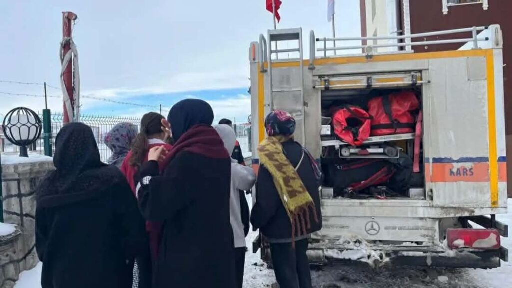AFAD’dan Şeref Taşlıova Yurdu’nda deprem tatbikatı – Birlik Haber Ajansı