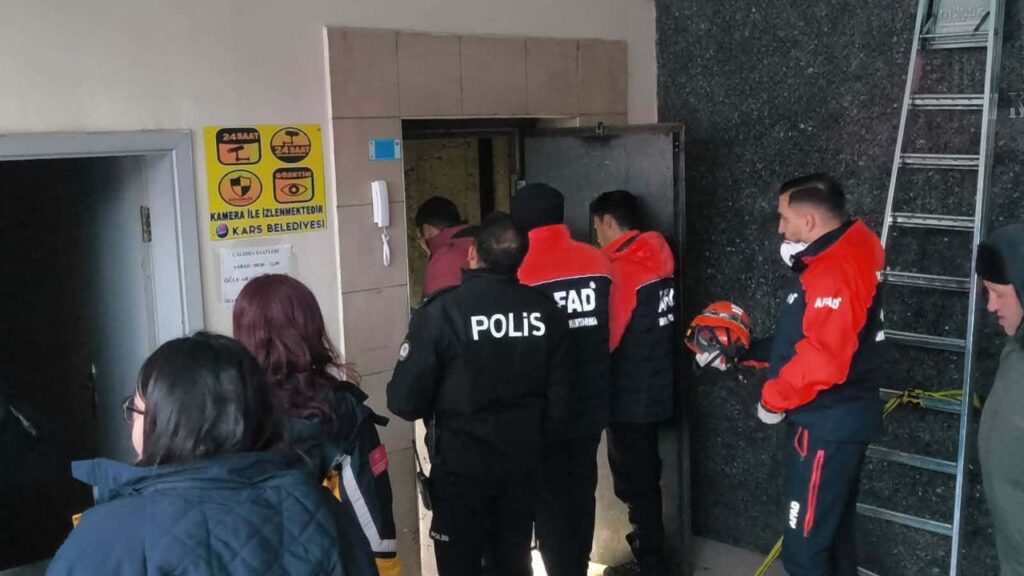 Kars’ta 2 gündür kayıp olan genç asansör boşluğunda ölü bulundu – Birlik Haber Ajansı