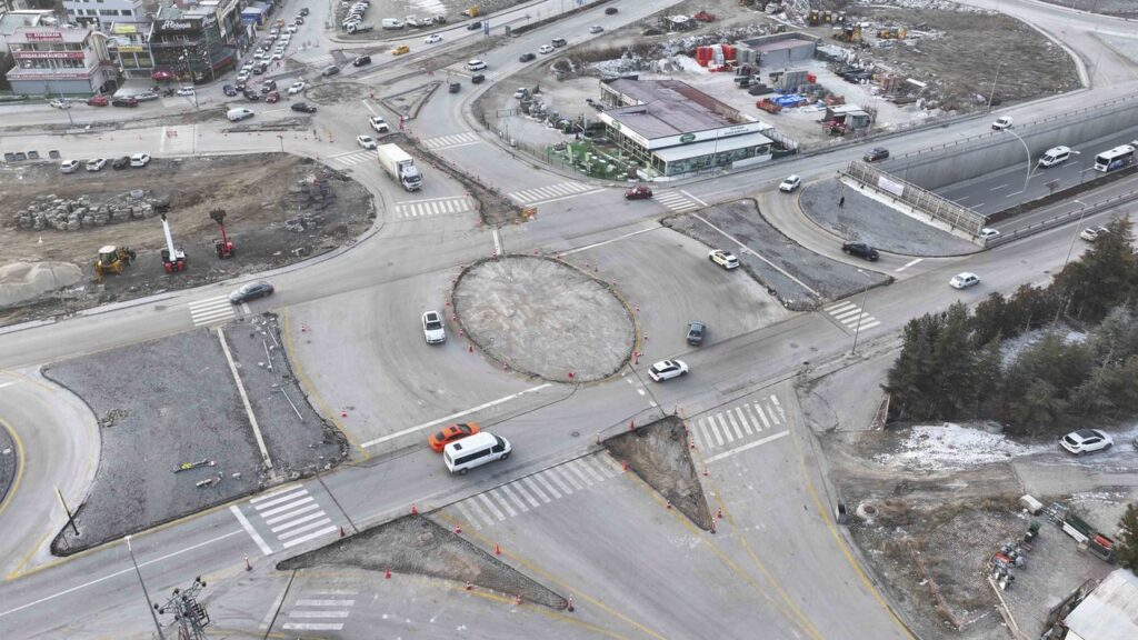 ABB’den, trafiğe nefes aldıran çalışma: Yaşamkent kavşak düzenleme çalışması – Birlik Haber Ajansı