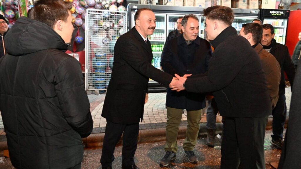 Vali Erin sahada yeni yılı kutladı – Birlik Haber Ajansı