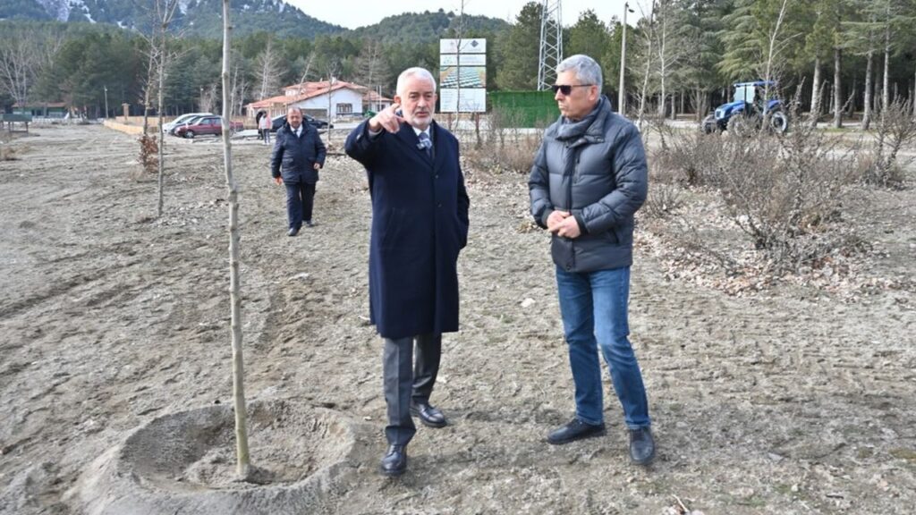 Gölcük tabiat parkı yeşilleniyor – Birlik Haber Ajansı