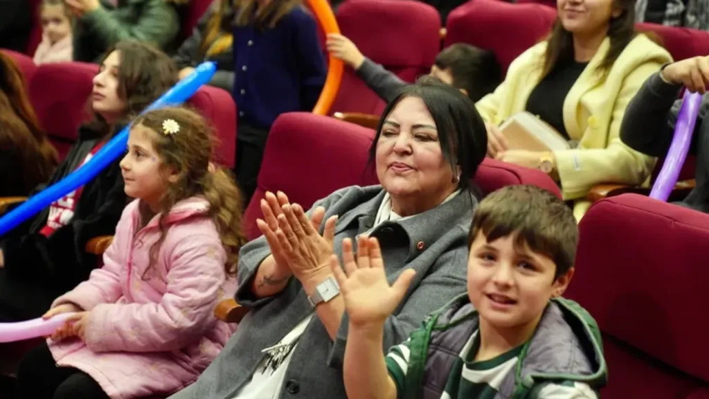 Seyhan Belediyesi çocukların tatiline neşe kattı – Birlik Haber Ajansı