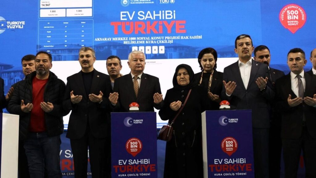 Aksaray’da TOKİ kurası çekildi: 2 bin 353 aile ev hayaline kavuştu – Birlik Haber Ajansı