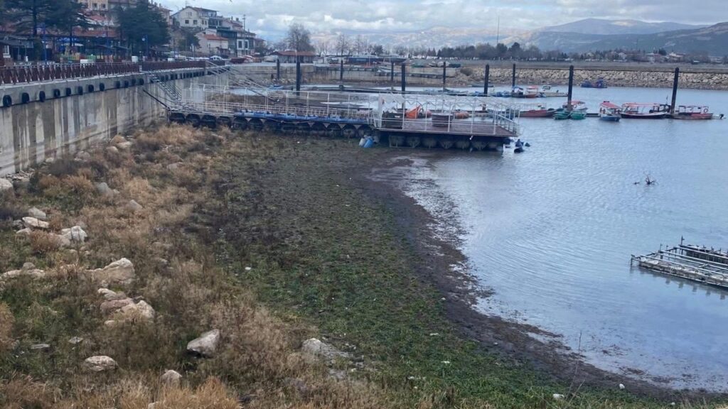 Eğirdir gölü 10 santimetre yükseldi – Birlik Haber Ajansı