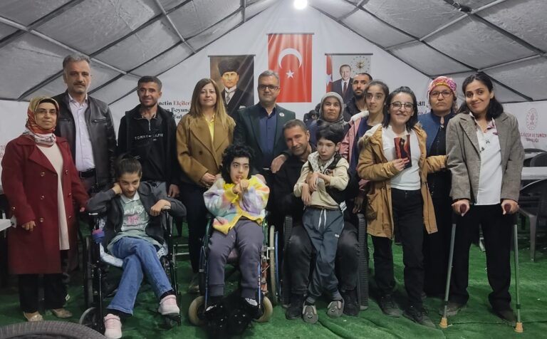 Serebral Palsili Bireyler Aynı Sofrada Buluştu