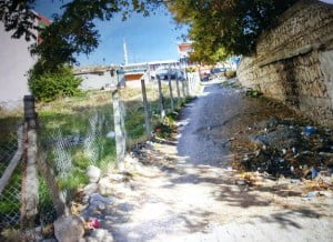 Karşıyaka Mahalle Sakinleri, Kapalı Caddelerini Açtırmak İçin İmza Topladı