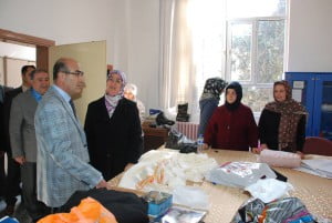 Adıyaman Valisi Demirtaş Halk Eğitim Kurslarını Gezdi